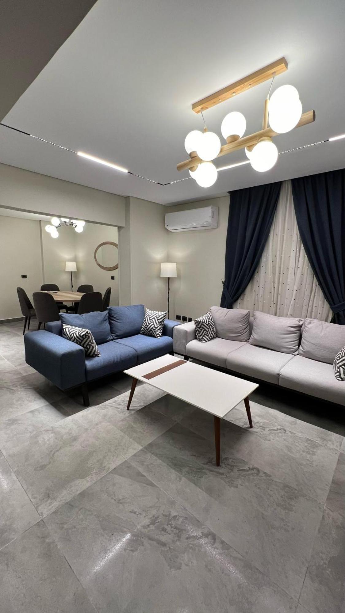 Luxury Apartment El Mohandessen Il Il Cairo Esterno foto